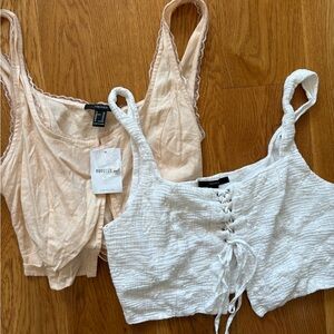 Forever 21 White and Peach Crop Tops with Split Hem Bundle (Size XL)